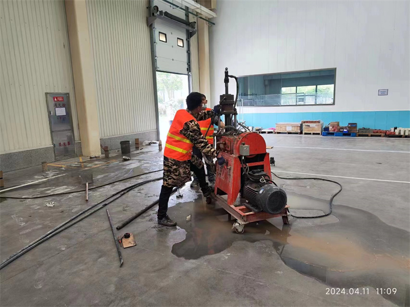 泰山厂房地面下沉塌陷注浆加固施工